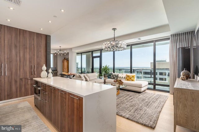 1650 Silver Hill Dr #1607, MCLEAN