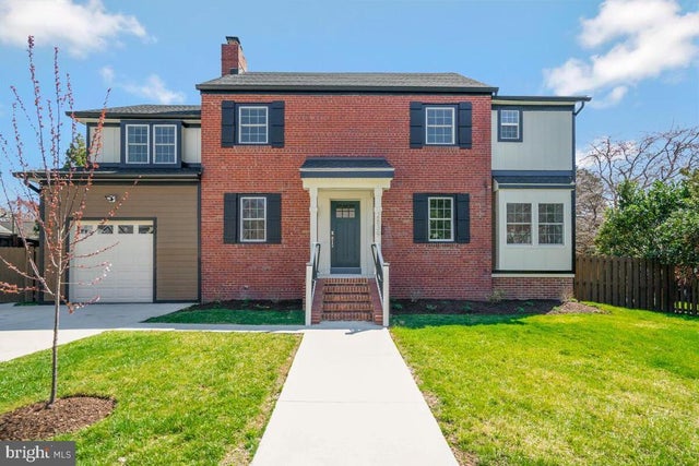 2839 Meadow Ln, FALLS CHURCH