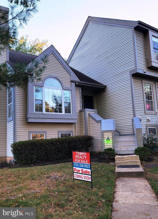 6167 Stonepath Cir, Centreville