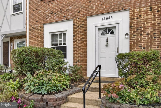 14845 Haymarket Ln, Centreville