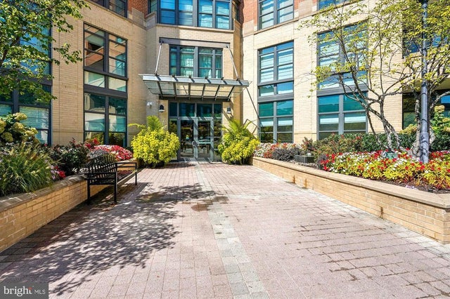 1830 Fountain Dr #1004, RESTON