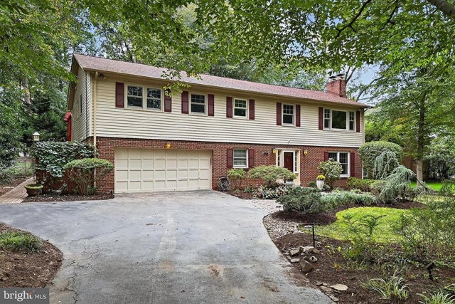 5112 Clinton Rd, Alexandria