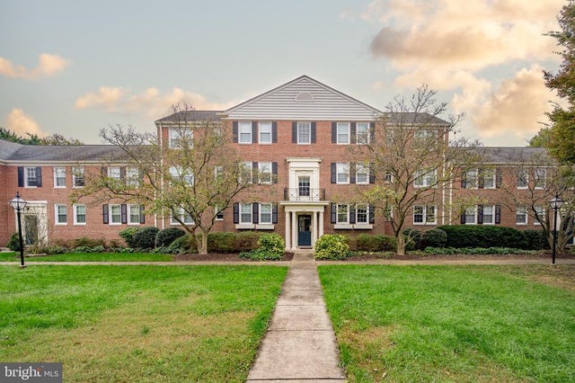 6702 W Wakefield Dr #a2, Alexandria