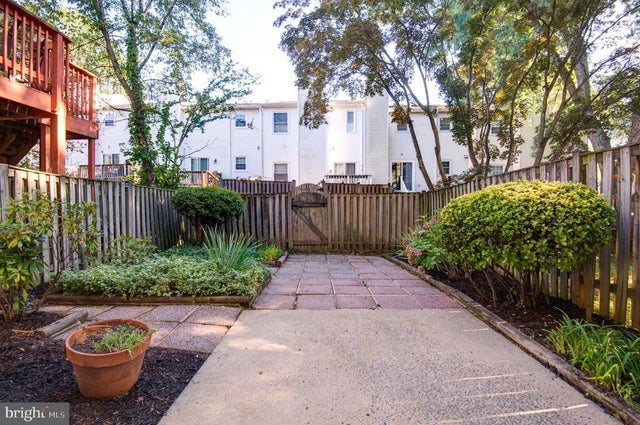 3028 White Birch Ct, Fairfax