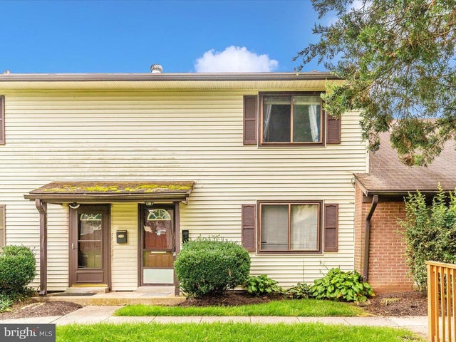 8413 Fuerte Ct #127, Alexandria