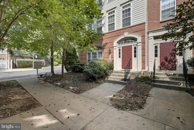 5611 Harrington Falls Ln, ALEXANDRIA