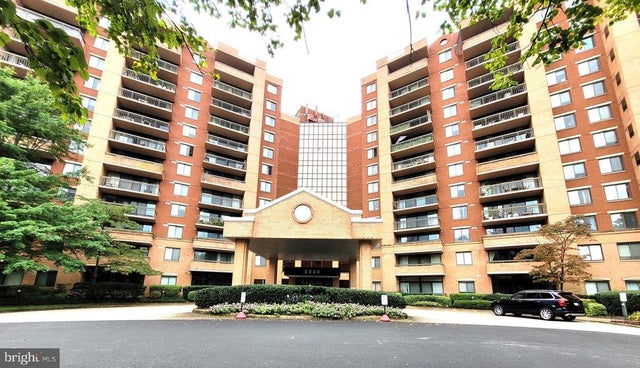 2230 George C Marshall Dr #712, Falls Church