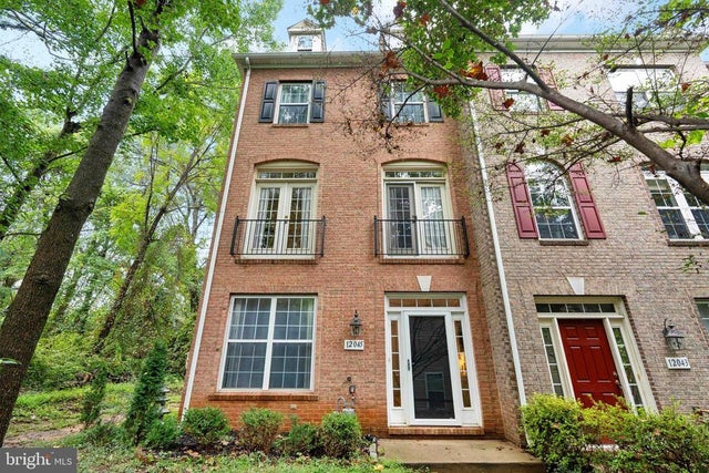 12045 Overbridge Ln, Fairfax