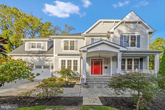 7310 Hughes Ct, Falls Church