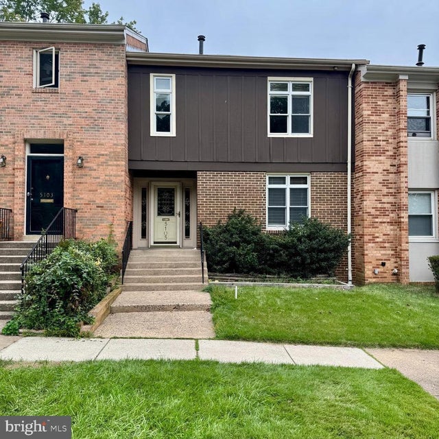 5105 Overlook Park, Annandale