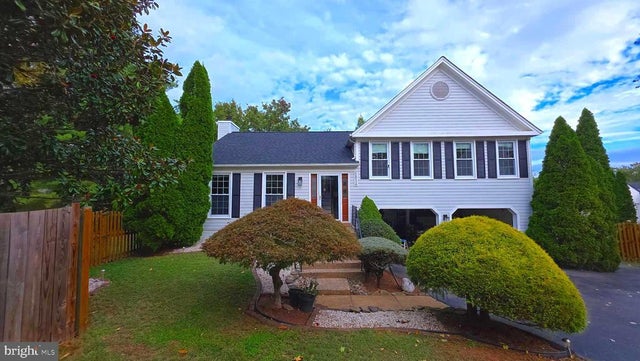 5834 Stone Ridge Dr, Centreville