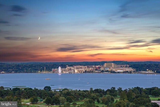 5903 Mount Eagle Dr #1612, Alexandria