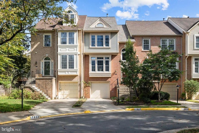 11906 Inverness Ct, Fairfax