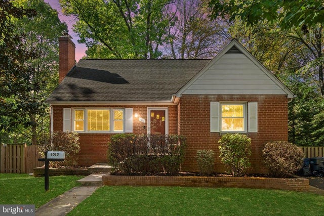 1015 Kennedy St, Falls Church