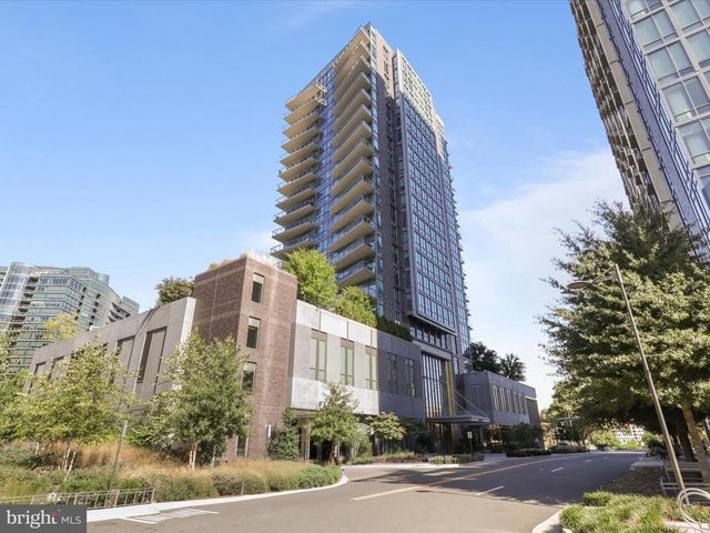 7887 Jones Branch Dr #1406, Mclean