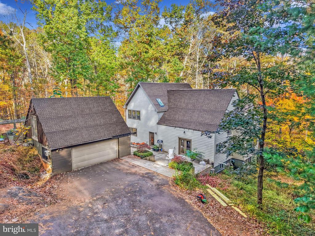 10450 Hunter View Rd, VIENNA