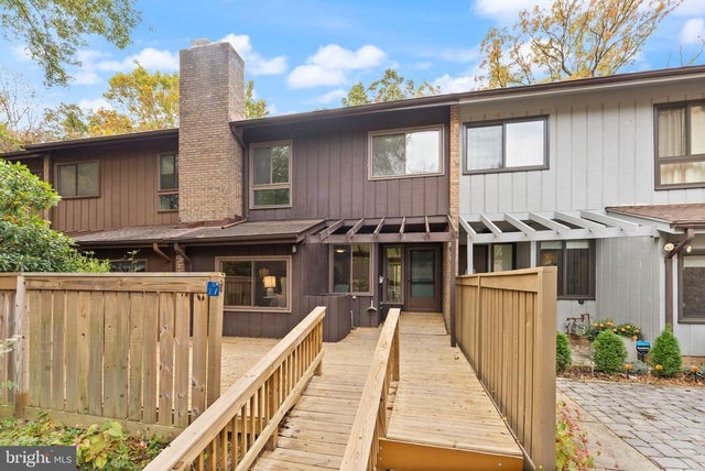 11917 Escalante Ct, Reston