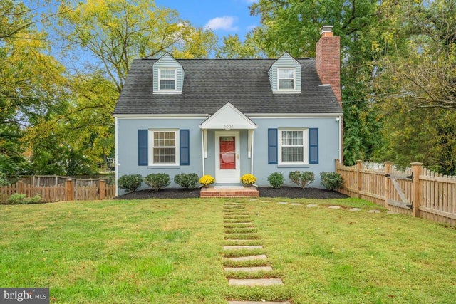 5005 Rosemont Ave, Alexandria