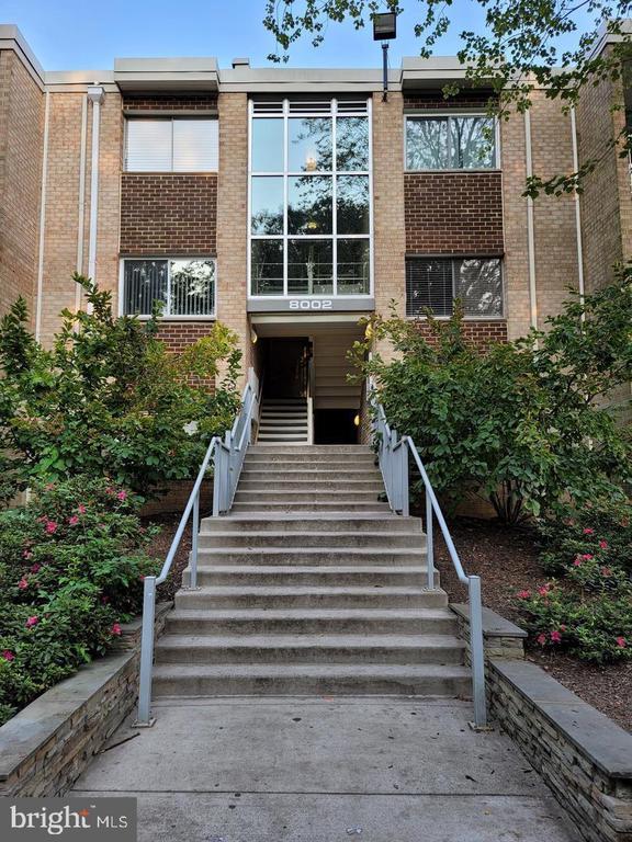 8002 Chanute Pl #3, Falls Church