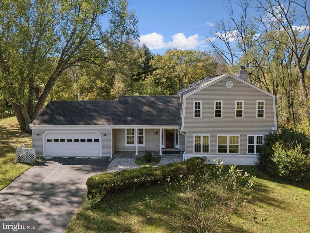 6102 Kings Color Dr, FAIRFAX