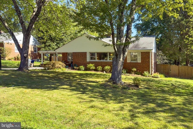 3445 Upside Ct, Falls Church