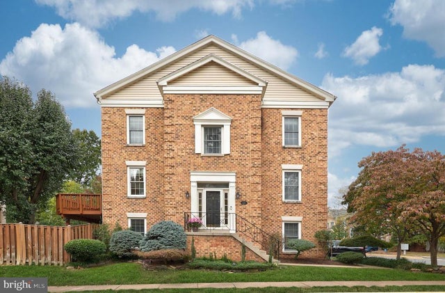 5127 Woodfield Dr, Centreville