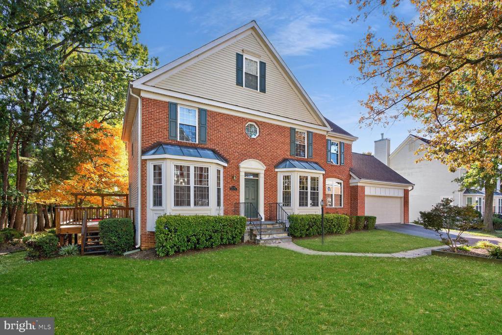 6338 Alderman Dr, ALEXANDRIA