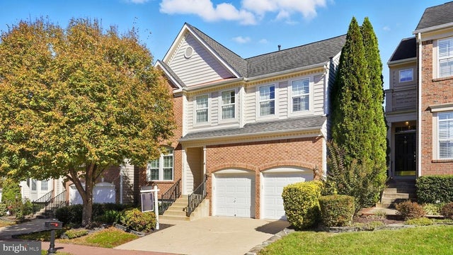 8909 Robert Lundy Pl, Lorton