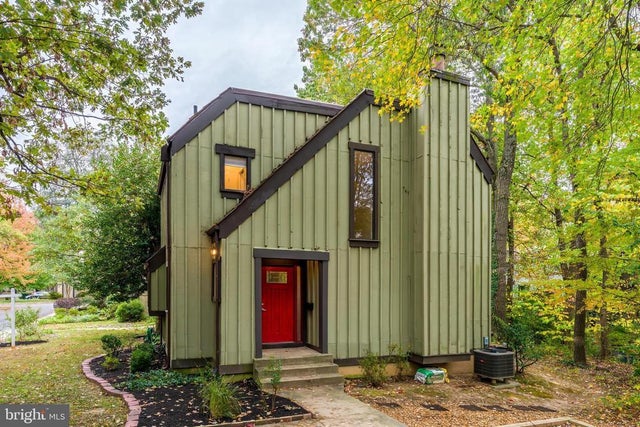 1540 Scandia Cir, Reston