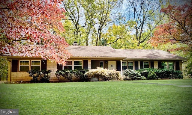 1429 Ironwood Dr, Mclean