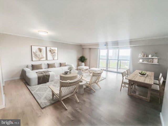 8370 Greensboro Dr #916, Mclean