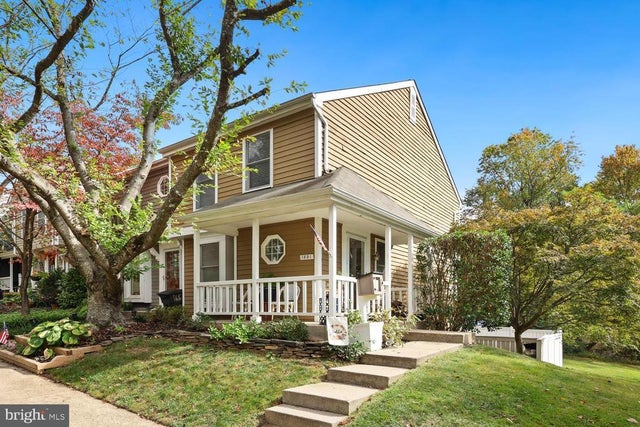 1651 Poplar Grove Dr, Reston