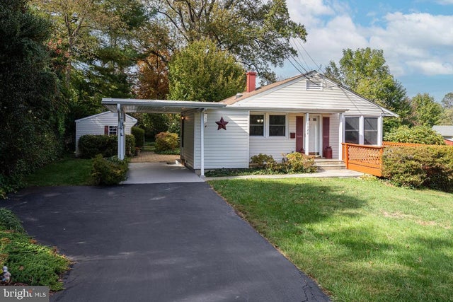 7124 Wade Pl, Falls Church