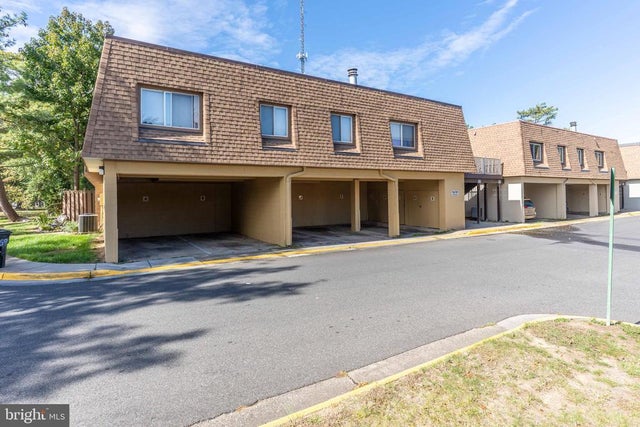 7963 San Leandro Pl #103c, Alexandria