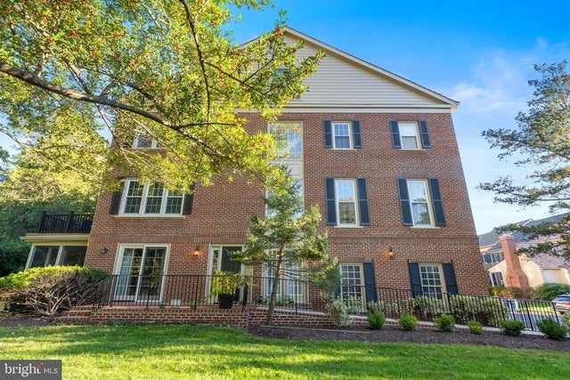 6619 Madison Mclean Dr, Mclean