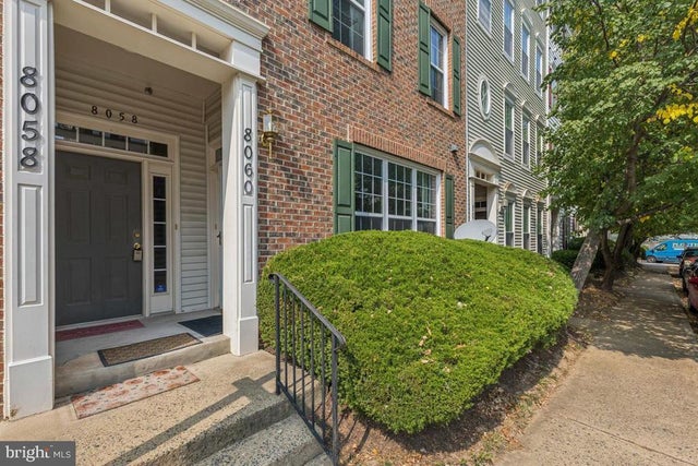 8058 Genea Way #48, Falls Church