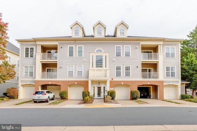 11302 Westbrook Mill Ln #204, Fairfax