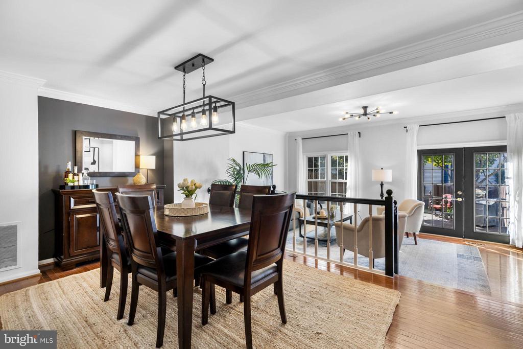 6223 Walkers Croft Way, ALEXANDRIA