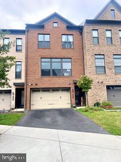 12307 W Oaks Dr, Fairfax