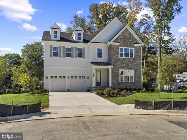 8280 Colling Manor Ct, Alexandria