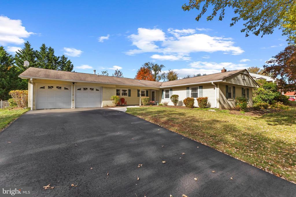 12820 Point Pleasant Dr, FAIRFAX