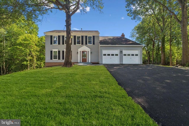 12977 Hampton Forest Ct, Fairfax