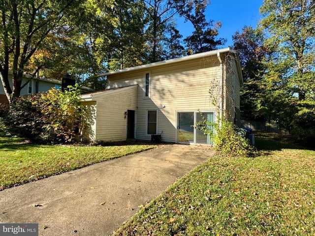 6214 Garretson St, Burke