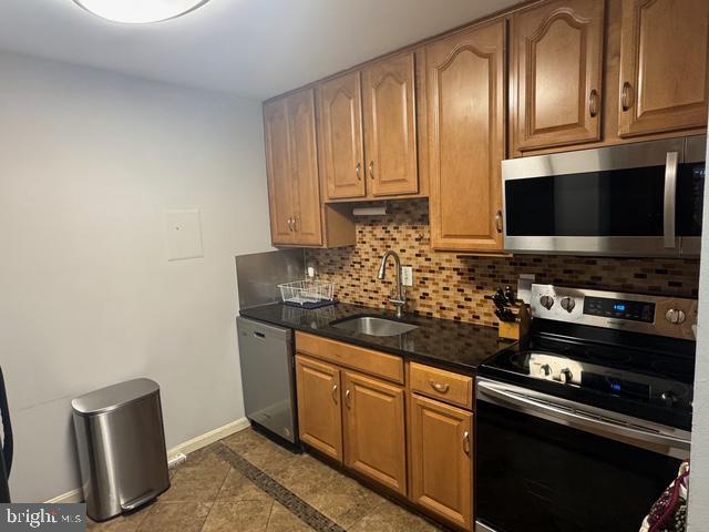 3245 Rio Dr #705, Falls Church