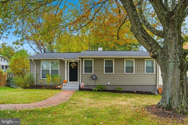 5708 Overly Dr, Alexandria