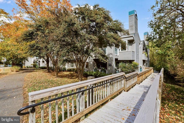 11737-b Summerchase Cir, Reston