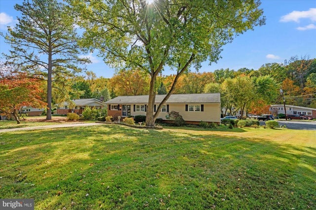 4315 Dubois St, Alexandria