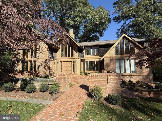 1416 Lady Bird Dr, Mclean