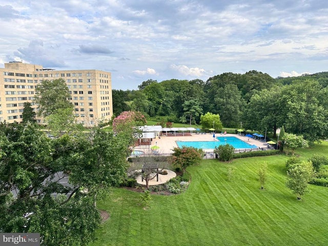 6641 Wakefield Dr #616, Alexandria