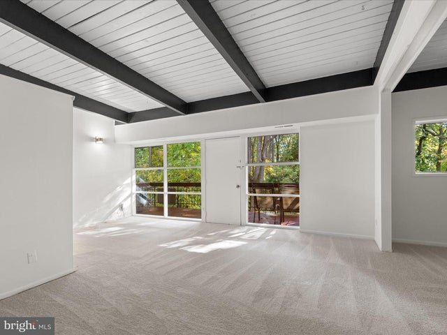 4211 Americana Dr #202, Annandale